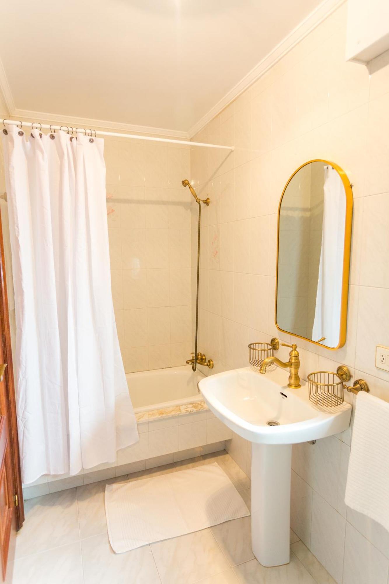 Disfruta De Melide En Este Amplio Apartamento 외부 사진